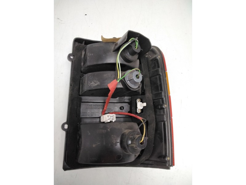 Recambio de piloto trasero izquierdo para nissan serena (c23) 2.0 d (kvjc23) referencia OEM IAM 265559C000  