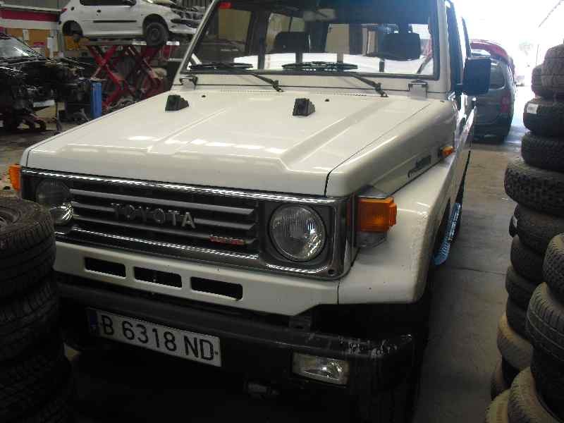 toyota land cruiser (j7) del año 1992