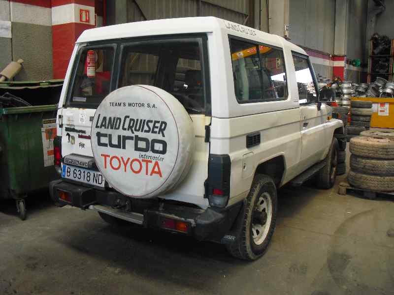 toyota land cruiser (j7) del año 1992