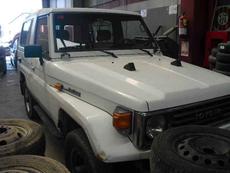 toyota land cruiser (j7) del año 1992