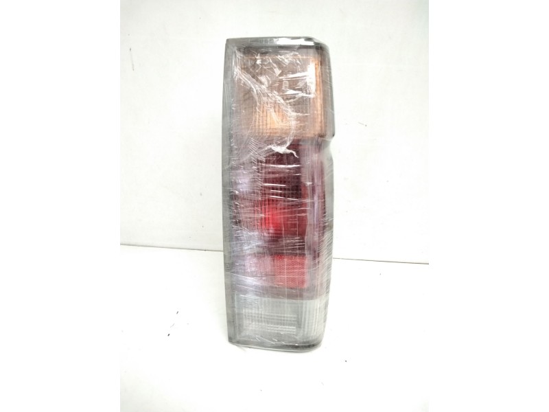 Recambio de piloto trasero derecho para nissan navara pick-up (d40m) referencia OEM IAM 220-23585  