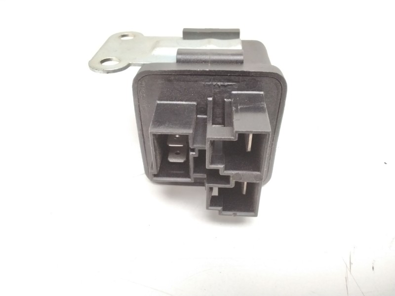 Recambio de rele para nissan patrol gr v wagon (y61) 2.8 tdic (y61) referencia OEM IAM 25230D9705  