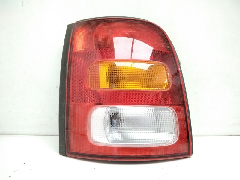 Recambio de piloto trasero izquierdo para nissan micra (k11) 1.3 16v cat referencia OEM IAM 265556F700  