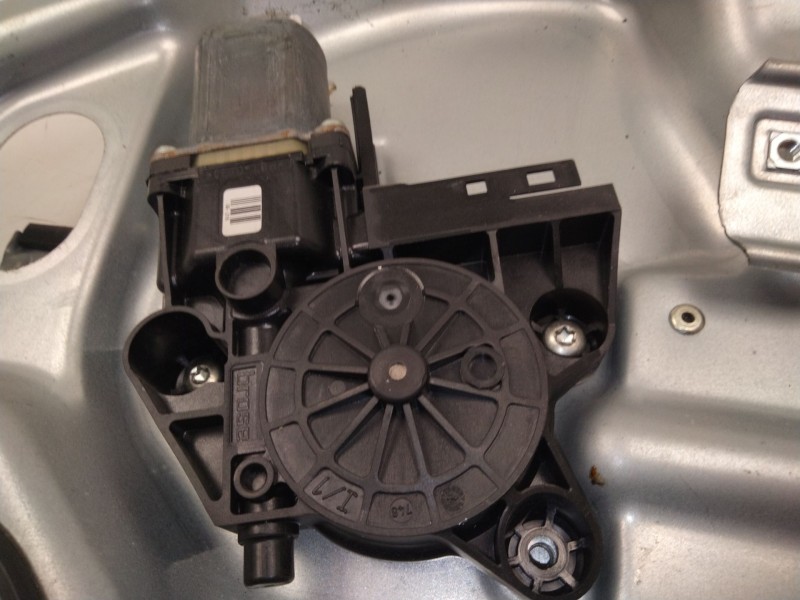 Recambio de elevalunas delantero derecho para ford focus lim. (cb4) referencia OEM IAM 7M51A203A28  