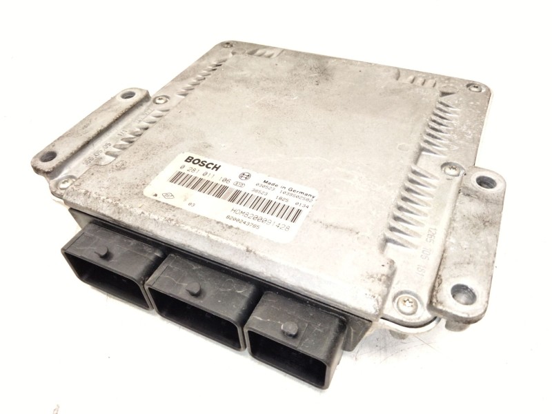 Recambio de centralita motor uce para nissan interstar furgón (x70) dci 90 referencia OEM IAM 8200243785 0282011106 