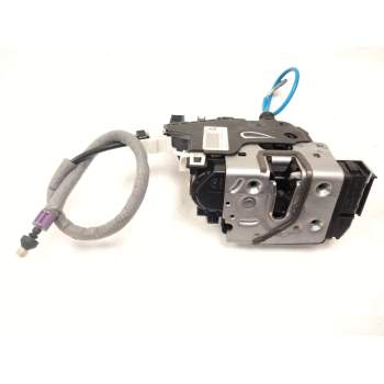 CERRADURA PUERTA DELANTERA DERECHA A1667200435 