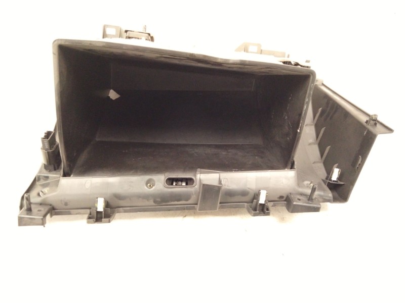 Recambio de guantera para mazda cx-5 (kf) 2.2 d referencia OEM IAM KD4564261  