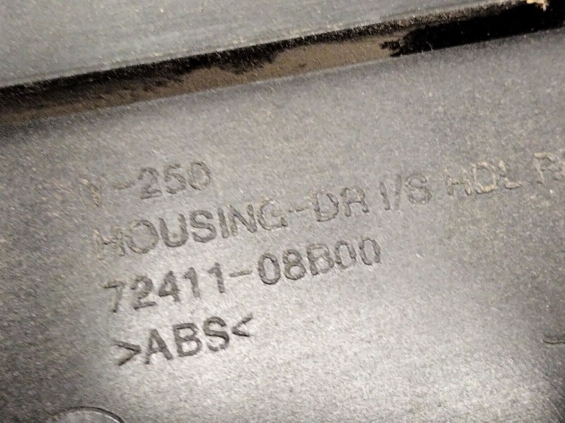 Recambio de maneta interior trasera izquierda para ssangyong rexton w / rexton 2.0 xdi referencia OEM IAM 7241108B00  