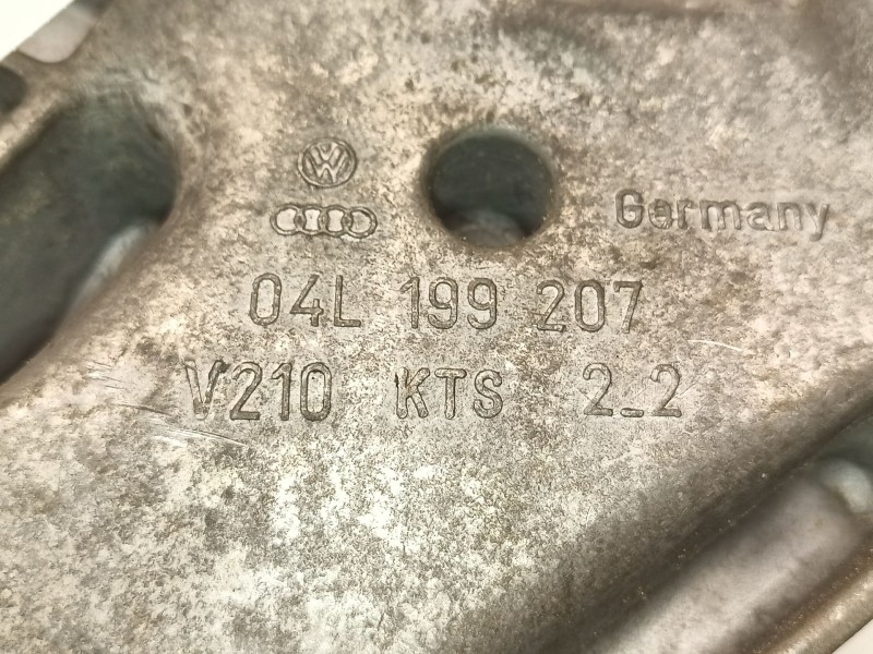 Recambio de soporte motor derecho inferior para seat leon st (5f8) 2.0 tdi referencia OEM IAM 04L199207  