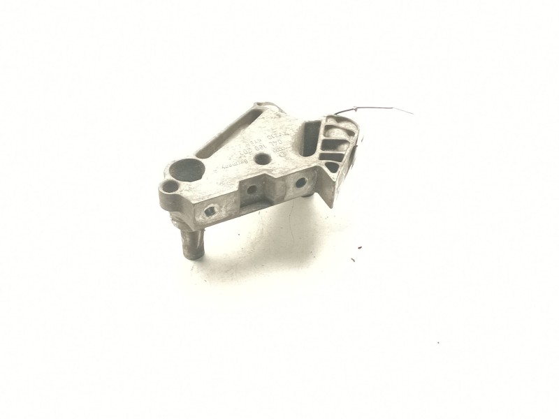 Recambio de soporte motor derecho inferior para seat leon st (5f8) 2.0 tdi referencia OEM IAM 04L199207  