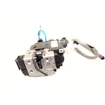 CERRADURA PUERTA DELANTERA IZQUIERDA A1667200135 