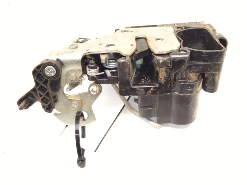 Recambio de cerradura puerta trasera izquierda para ssangyong rexton w / rexton 2.0 xdi referencia OEM IAM   