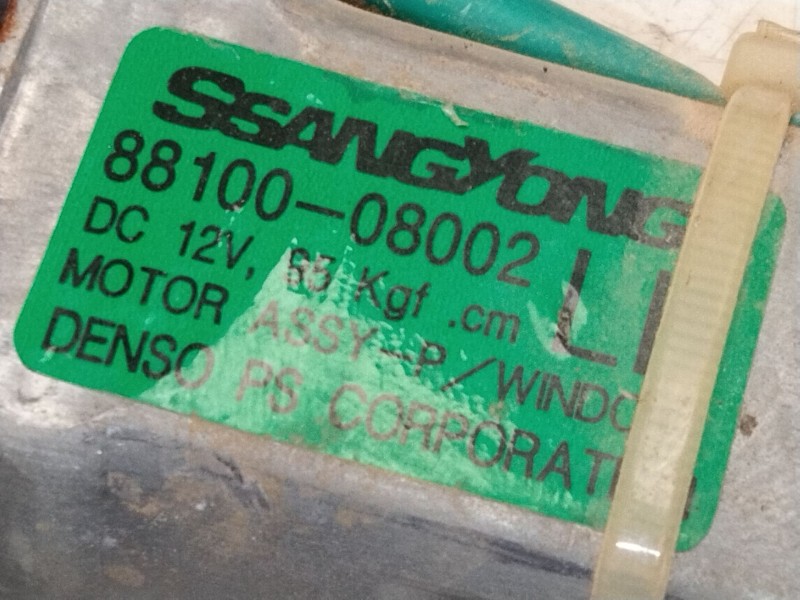 Recambio de elevalunas trasero izquierdo para ssangyong rexton w / rexton 2.0 xdi referencia OEM IAM 8810008002  