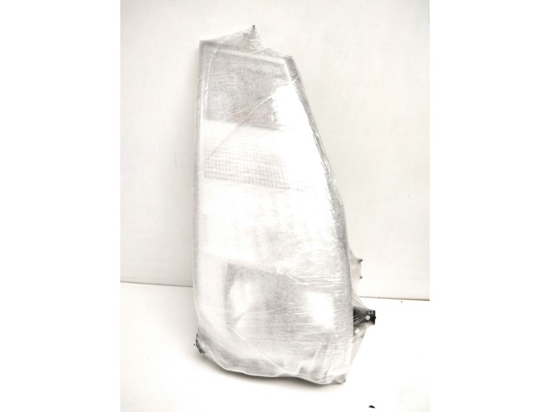 Recambio de faro derecho para renault maxity referencia OEM IAM 89317201  