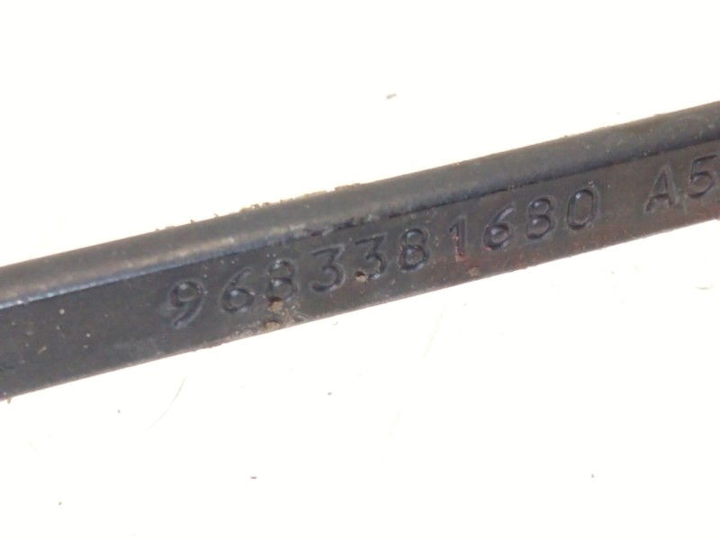 Recambio de brazo limpia delantero izquierdo para citroën c3 ii (sc_) 1.4 hdi 70 (sc8hzc, sc8hr0, sc8hp4) referencia OEM IAM 968