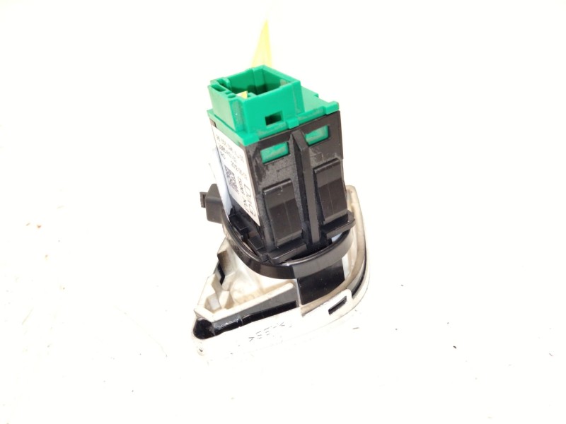 Recambio de pulsador cierre centralizado para citroën c3 ii (sc_) 1.4 hdi 70 (sc8hzc, sc8hr0, sc8hp4) referencia OEM IAM   