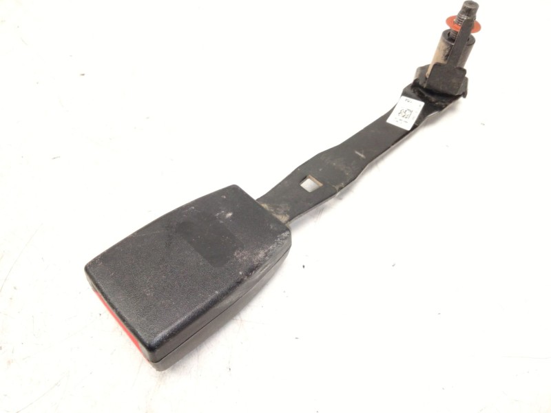 Recambio de enganche delantero derecho para ssangyong rexton w / rexton 2.0 xdi referencia OEM IAM 7466208120  