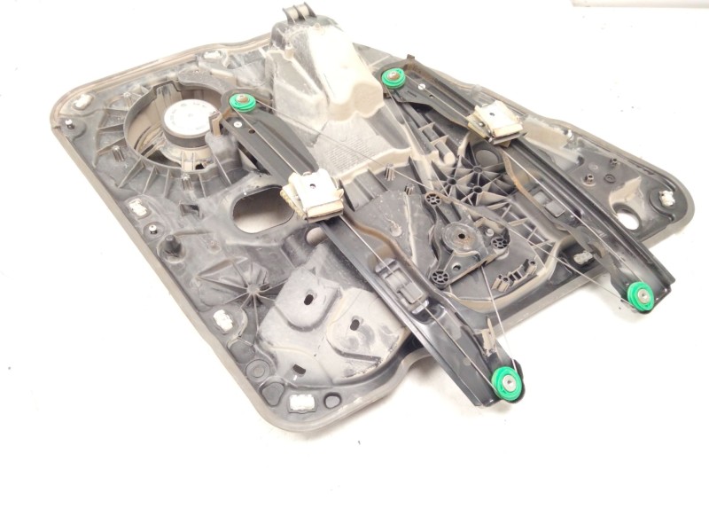 Recambio de elevalunas trasero derecho para volkswagen touareg (7la, 7l6, 7l7) 3.0 v6 tdi referencia OEM IAM 7P6839756  