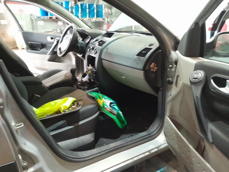 renault megane ii sedán (lm0/1_) del año 2003