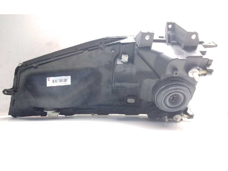 Recambio de faro izquierdo para renault maxity referencia OEM IAM 89314231 26060MB400 