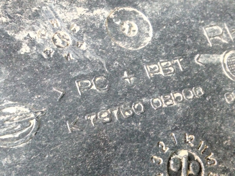 Recambio de estribo para ssangyong rexton w / rexton 2.0 xdi referencia OEM IAM K7976008D00  