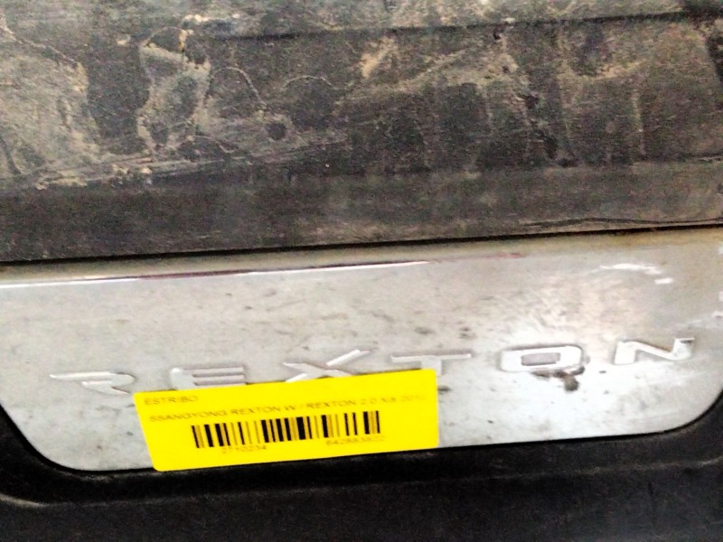 Recambio de estribo para ssangyong rexton w / rexton 2.0 xdi referencia OEM IAM K7975008D00  