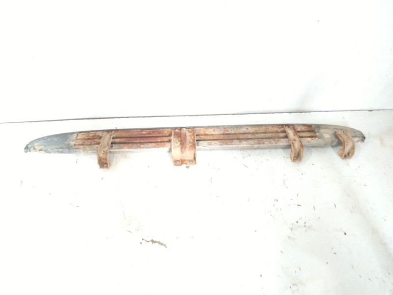 Recambio de estribo para ssangyong rexton w / rexton 2.0 xdi referencia OEM IAM K7975008D00  