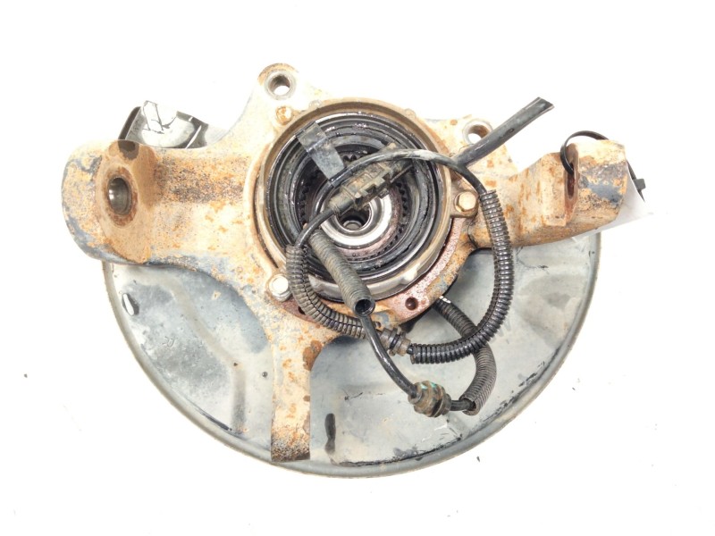 Recambio de mangueta delantera derecha para ssangyong rexton w / rexton 2.0 xdi referencia OEM IAM   