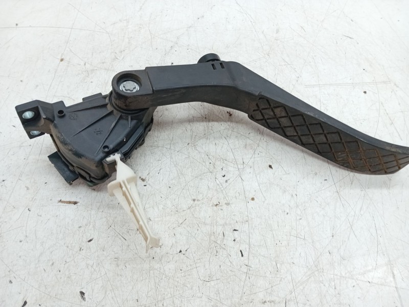 Recambio de pedal acelerador para volkswagen touareg (7la, 7l6, 7l7) 3.0 v6 tdi referencia OEM IAM 7L0723507D  