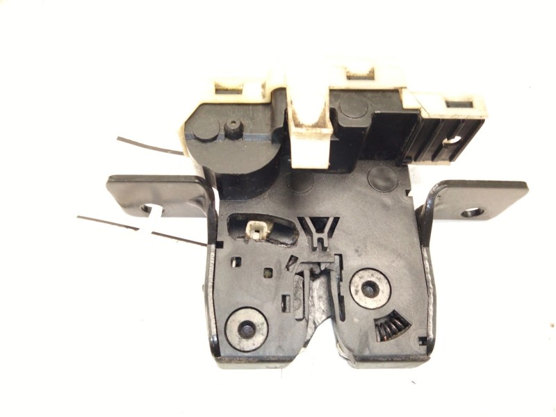 Recambio de cerradura maletero / porton para renault megane ii sedán (lm0/1_) 1.9 dci (lm0g, lm1g, lm2c) referencia OEM IAM 8200