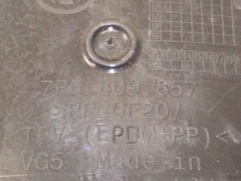 Recambio de tapa exterior combustible para volkswagen touareg (7la, 7l6, 7l7) 3.0 v6 tdi referencia OEM IAM 7P6809857  