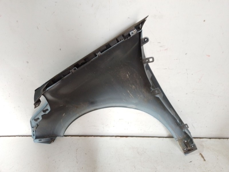 Recambio de aleta delantera derecha para renault grand scénic iv (r9_) 1.3 tce 140 referencia OEM IAM   