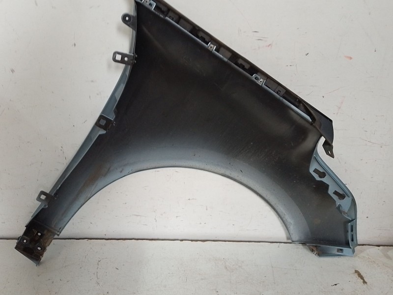 Recambio de aleta delantera izquierda para renault grand scénic iv (r9_) 1.3 tce 140 referencia OEM IAM   