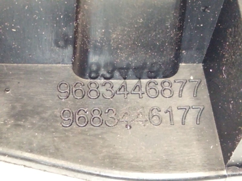 Recambio de maneta interior trasera izquierda para citroën c3 lx referencia OEM IAM 9683446877  