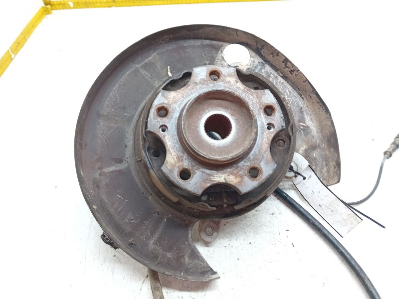 Recambio de mangueta trasera derecha para ssangyong rodius 2.7 turbodiesel cat referencia OEM IAM   