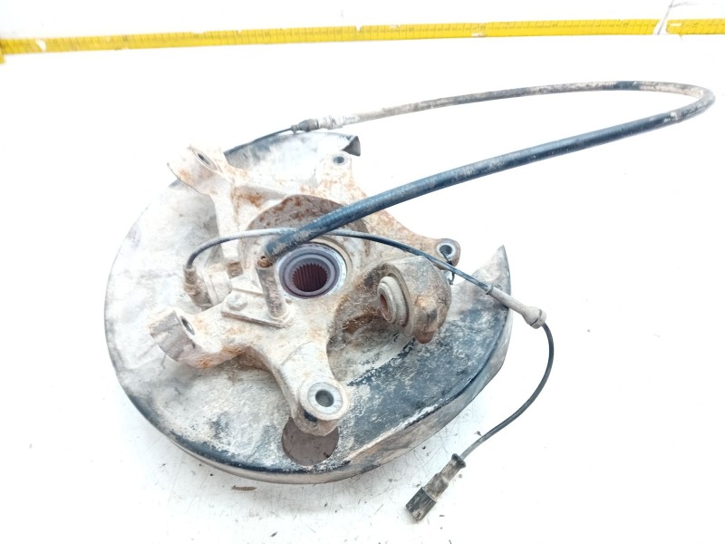 Recambio de mangueta trasera derecha para ssangyong rodius 2.7 turbodiesel cat referencia OEM IAM   