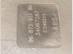 Recambio de enganche delantero izquierdo para citroën c3 lx referencia OEM IAM 9687393180   2