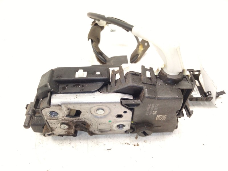 Recambio de cerradura puerta trasera derecha para citroën c3 lx referencia OEM IAM 732315  