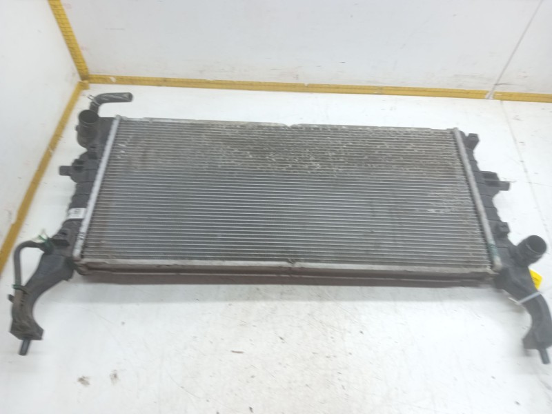 Recambio de radiador agua para kia ceed (cd) 1.6 crdi 136 referencia OEM IAM 25310M6300  