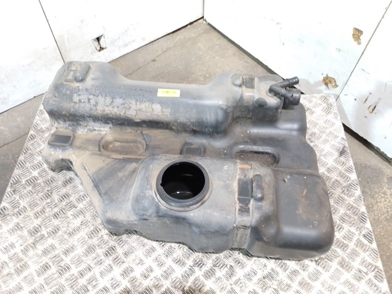Recambio de deposito combustible para iveco daily caja cerrada (2006 =>) 2.3 diesel referencia OEM IAM 504148705  