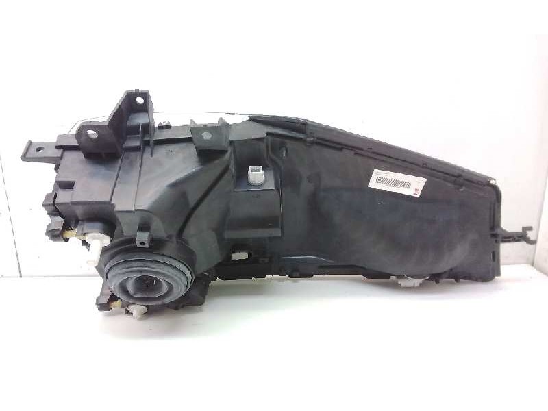 Recambio de faro derecho para renault maxity referencia OEM IAM 89317221 26010MB50A 