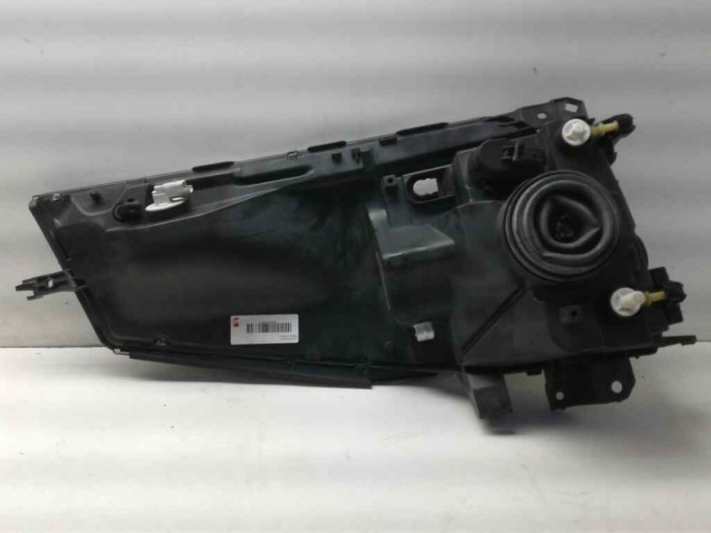 Recambio de faro derecho para renault maxity referencia OEM IAM 89317201 26010MB40A 