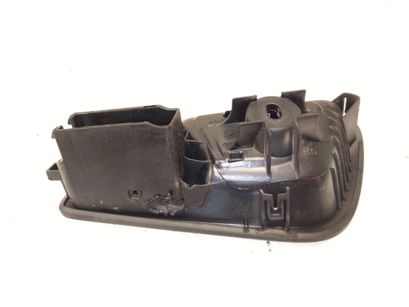 Recambio de maneta interior delantera derecha para ford focus iii 1.0 ecoboost referencia OEM IAM AM51U22600  