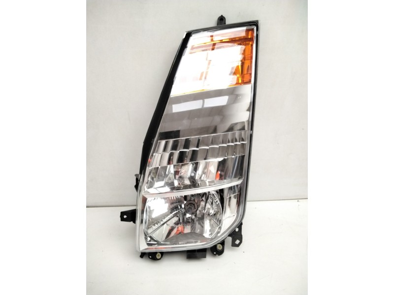 Recambio de faro izquierdo para nissan cabstar 110.45 referencia OEM IAM 89314251  26060BM500