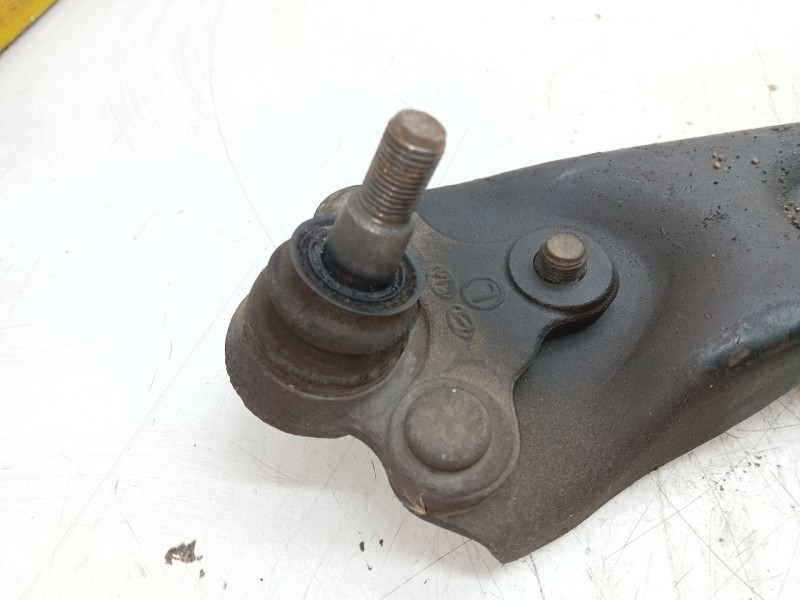 Recambio de brazo suspension inferior delantero izquierdo para kia ceed (cd) 1.6 crdi 136 referencia OEM IAM   