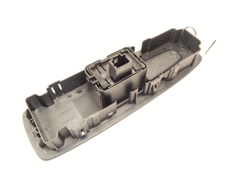 Recambio de mando elevalunas trasero derecho para renault grand scénic iv (r9_) 1.3 tce 140 referencia OEM IAM 809605274R  
