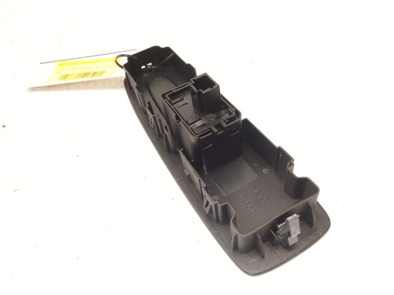 Recambio de mando elevalunas trasero izquierdo para renault grand scénic iv (r9_) 1.3 tce 140 referencia OEM IAM 809605274R  