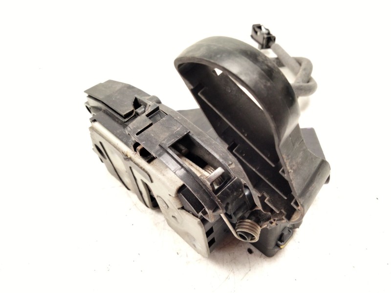 Recambio de cerradura puerta delantera derecha para ford focus iii 1.0 ecoboost referencia OEM IAM BM5AA21812  