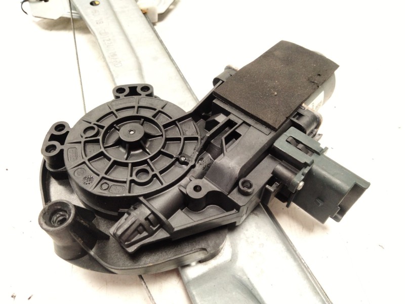 Recambio de elevalunas trasero derecho para renault grand scénic iv (r9_) 1.3 tce 140 referencia OEM IAM   