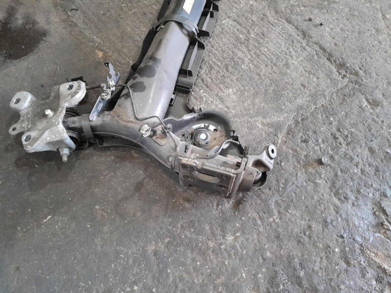 Recambio de puente trasero para renault grand scénic iv (r9_) 1.3 tce 140 referencia OEM IAM   